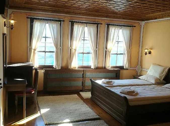 בית הארחה Once Upon A Time